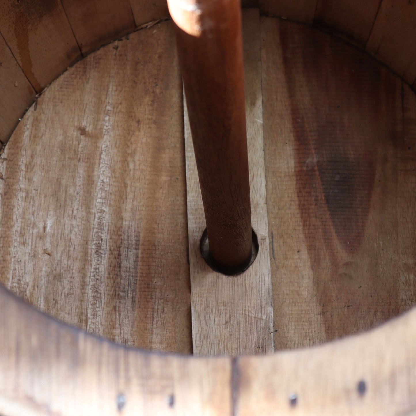Taburete de barril de cerveza y soporte para sombrilla - Natural
