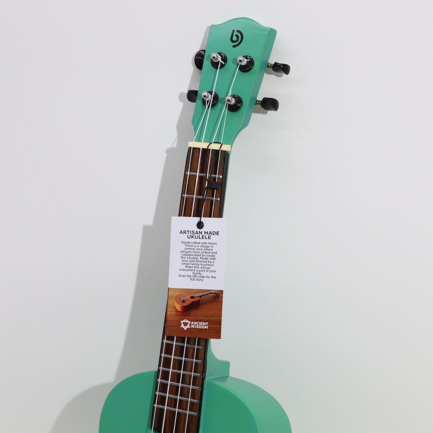 Ukelele Artesanal - Acabado Natural Clásico (4 Cuerdas)