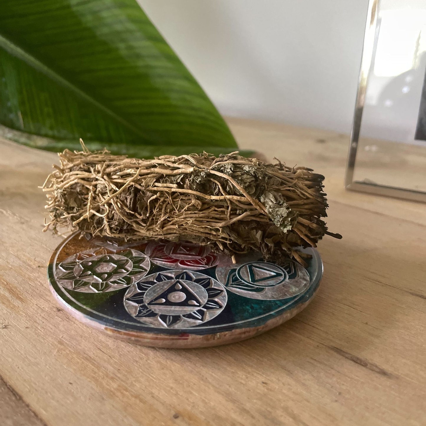 Porta Incienso de Cono en Disco de Esteatita 10 cm – Siete Chakras