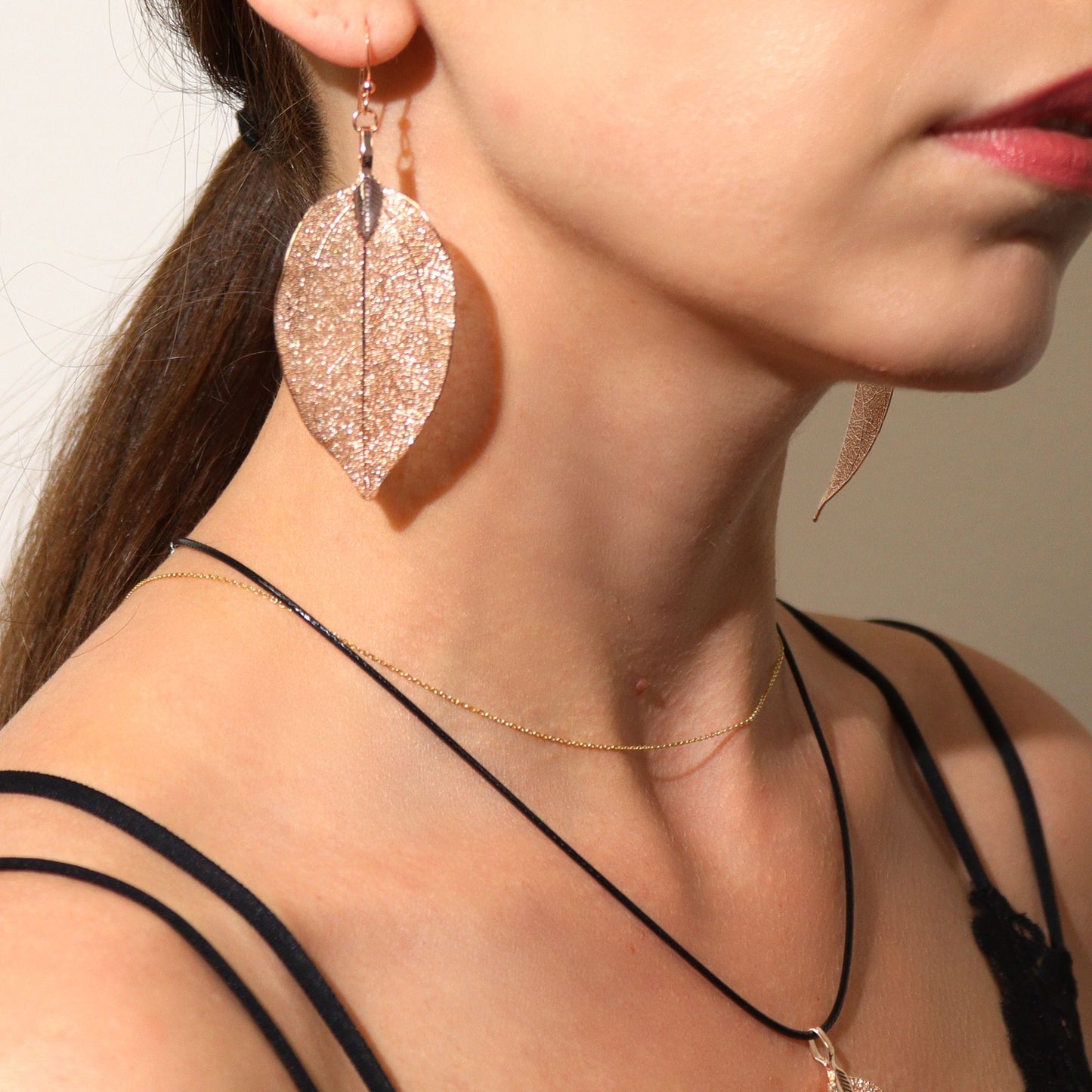 Conjunto de collar y aretes - Hoja de valor - Oro Blanco