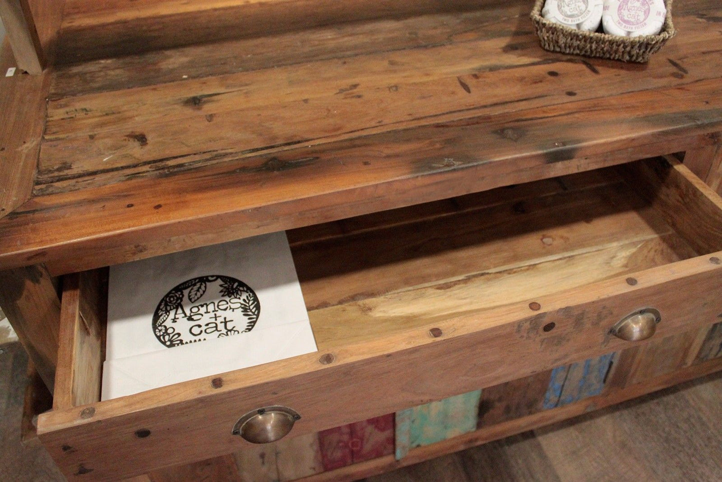 Mesa de exhibición central 207x97x80cm