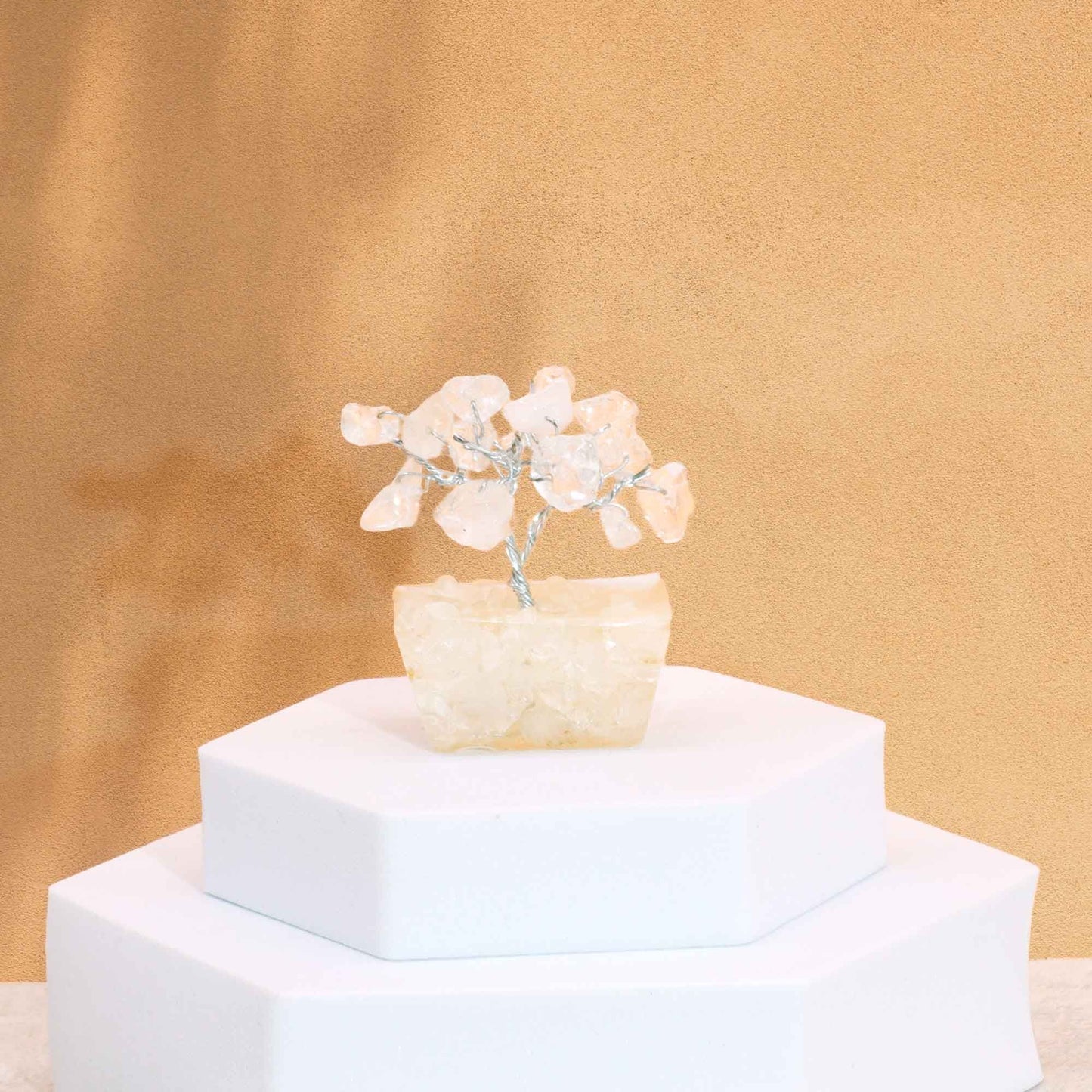 Mini árbol de piedras preciosas sobre base de orgonita - Cuarzo de roca (15 piedras)